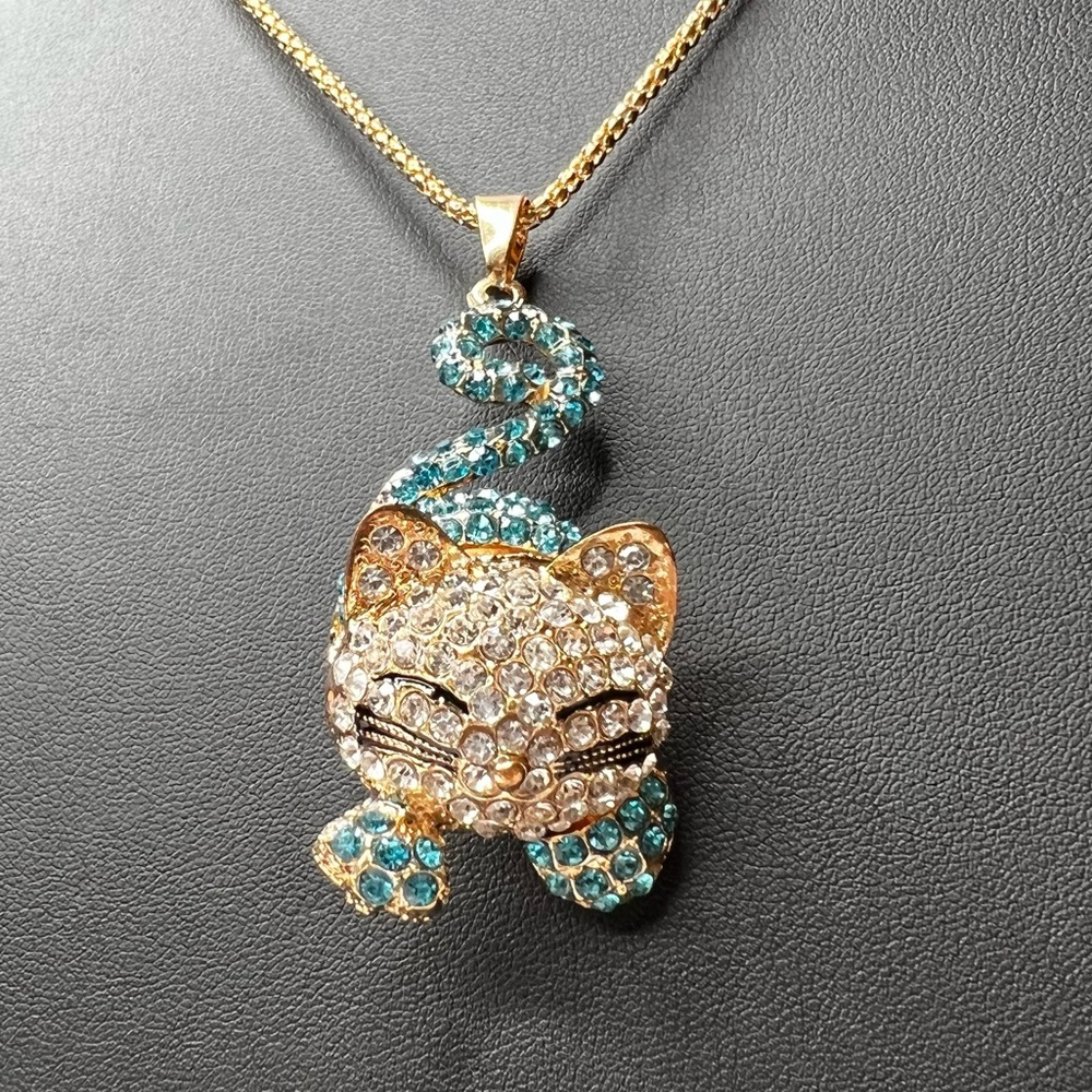 Betsey Johnson Kitty Cat Movable Crystal Jeweled Necklace In Blue and Gold - Picture 1 of 11